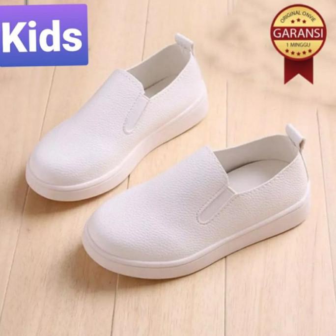 Giày Slipon Màu Trắng Giúp Tiết Kiệm Hàng Ngày Dành Cho Người Lớn