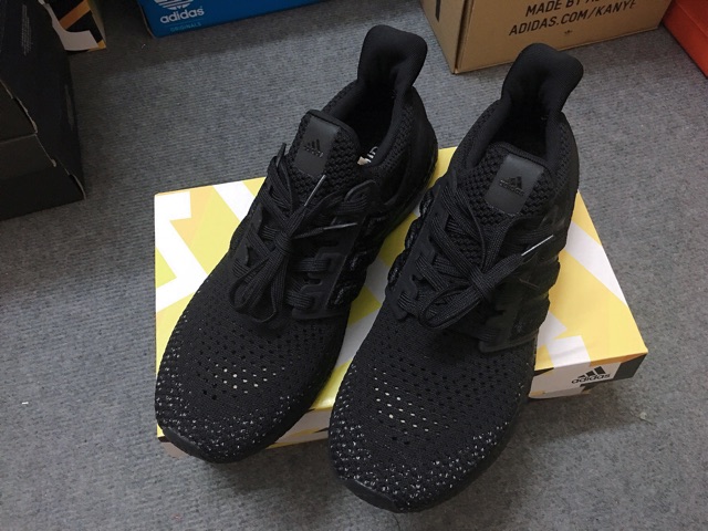 Giày Ultra Boost 5.0 Clima Triple Black