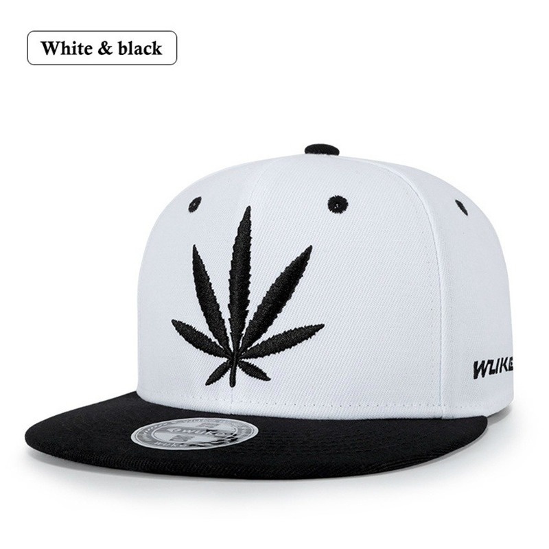 Mũ lưỡi trai thêu hình lá phong thời trang