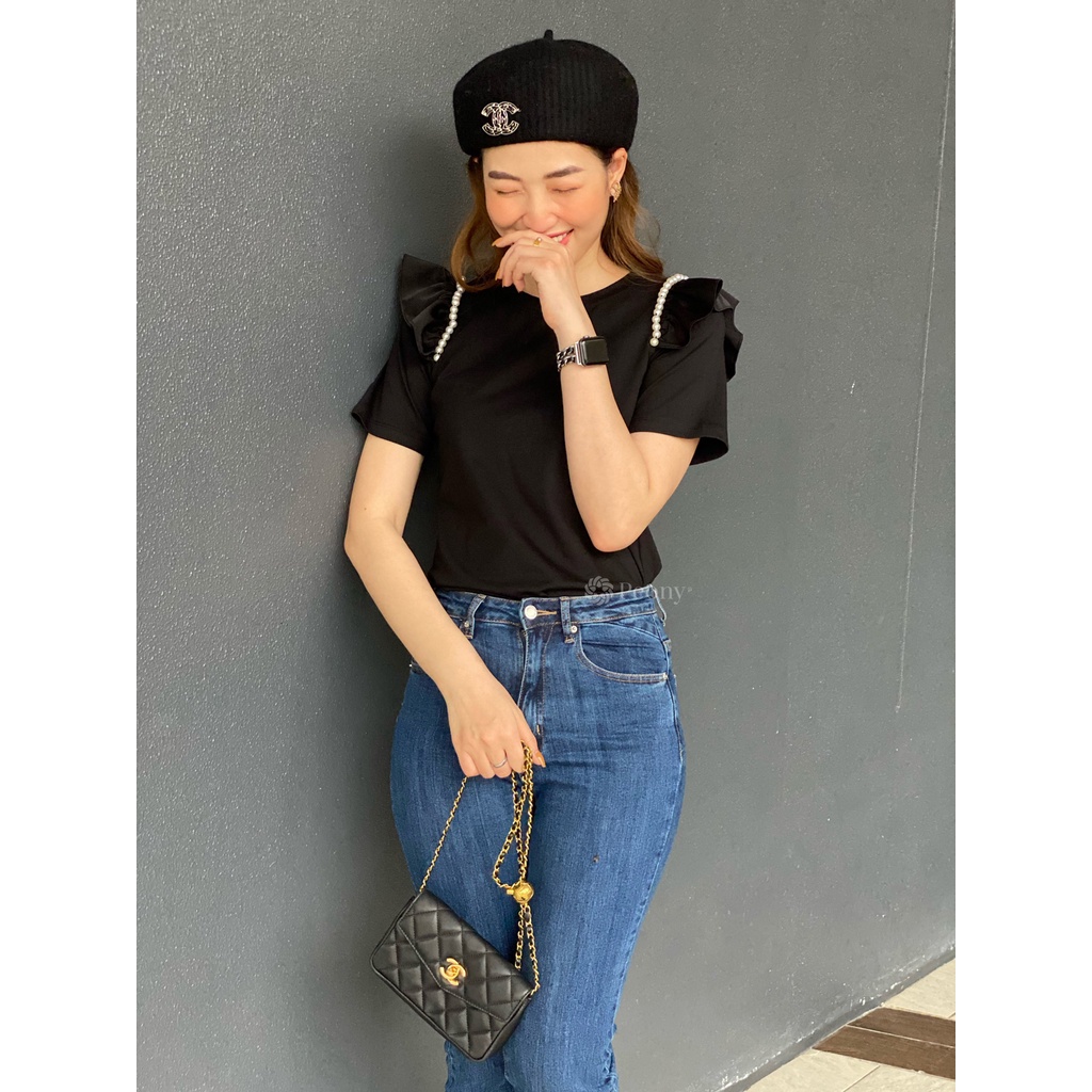 Áo thun kiểu bèo vai, thêu trai trẻ trung, nữ tính, trendy, dáng rộng - Peony