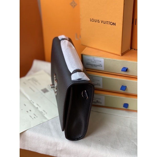 Clutch LV Lockme da thật hàng fullbox nam châm kèm quai sang-phukien.changshouse