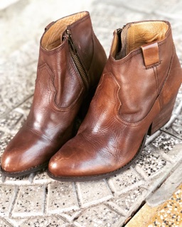 Giày bốt boho da loang hãng Steve MADDEN size 39