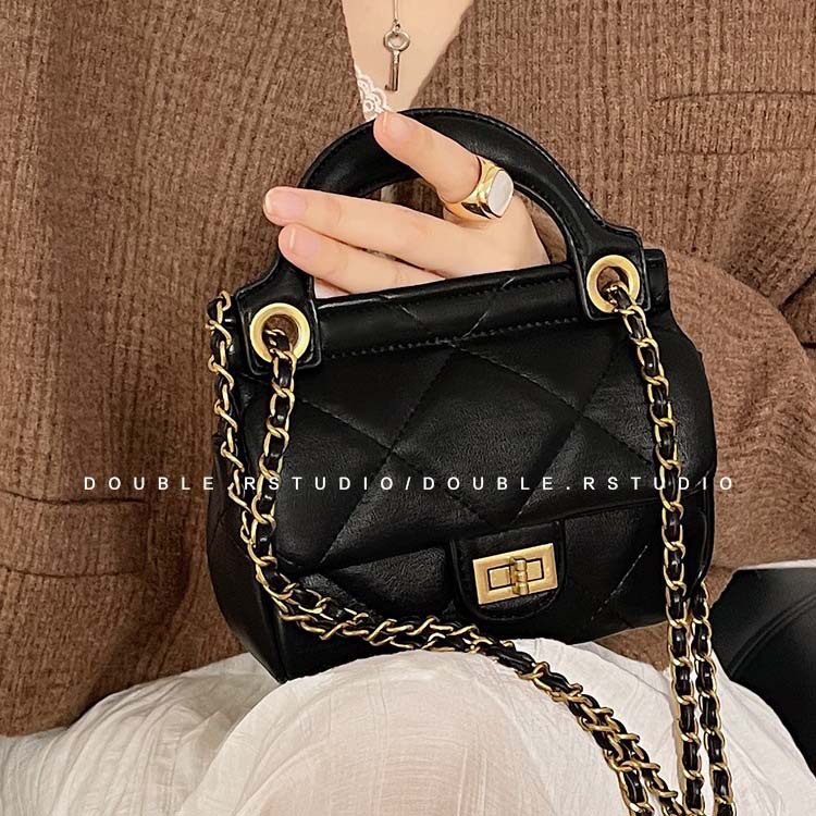 Túi đeo dưới cánh tay Phối Dây Xích Thời Trang Năm 2021 Mới Cho Nữ