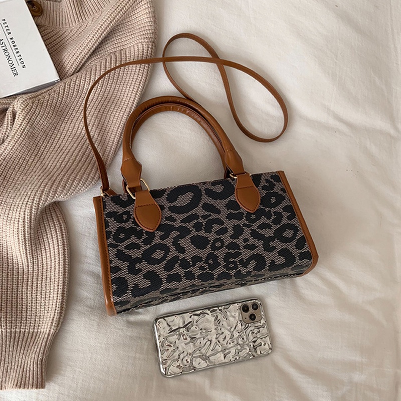 Túi đeo chéo họa tiết da báo sức chứa lớn phong cách vintage