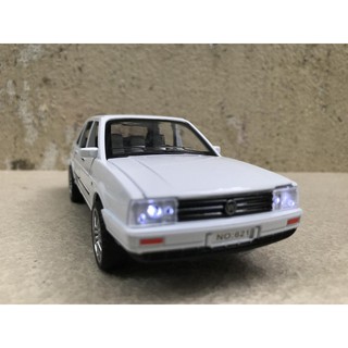 Mô hình xe Volkswagen SATANA 1:32