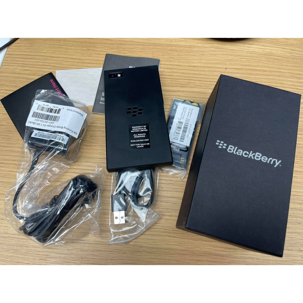 Điện thoại Blackberry Dev Alpha B chính hãng | BigBuy360 - bigbuy360.vn