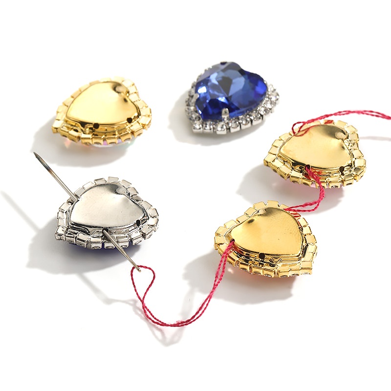 Khóa Cài Kim Loại Đính Đá Pha Lê Cho Quần Áo Yichuan Kukulogam yang digunakan Padapakaian