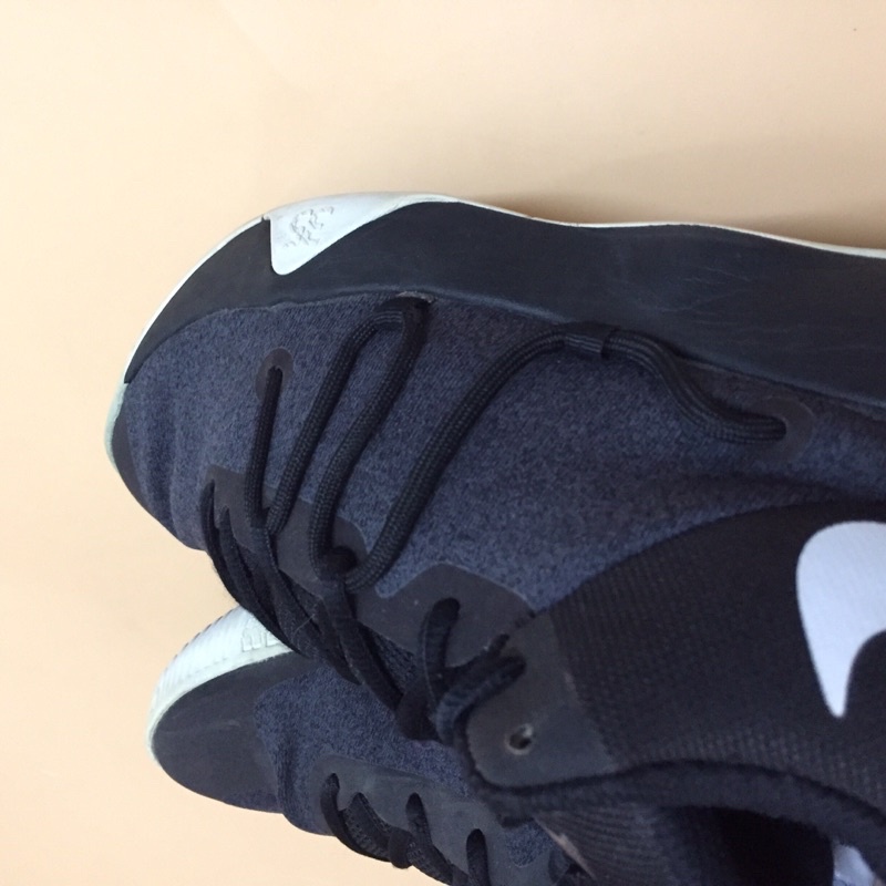 Giày chính hãng đã qua sử dụng