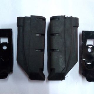 Gác chân trước Winner có đế sắt sơn đen
