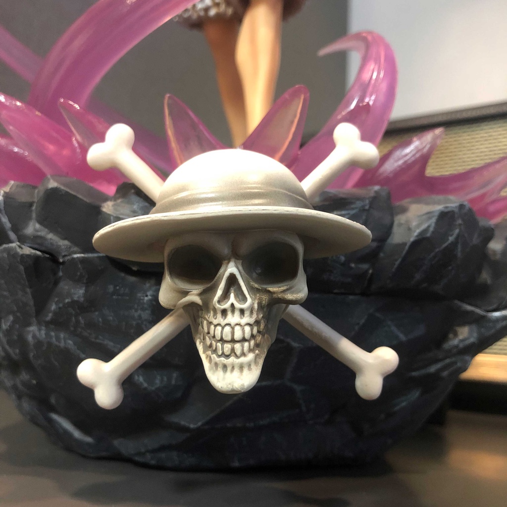 Figure / Mô hình Luffy 41 cm BẢN CAO CẤP có LED