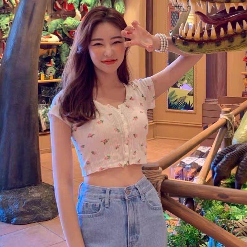 Áo croptop ( CÓ SẴN)