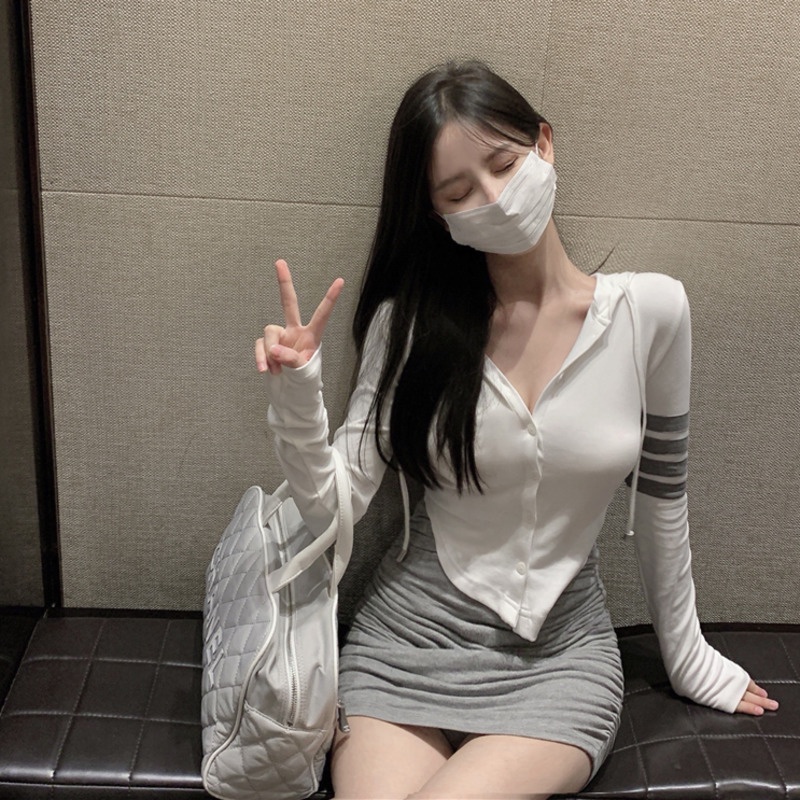 Áo Khoác Thể Thao Mỏng Có Nón Thiết Kế Bất Đối Xứng Phong Cách Mới Cho Nữ