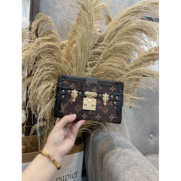 Cốp lệ vi dáng hộp