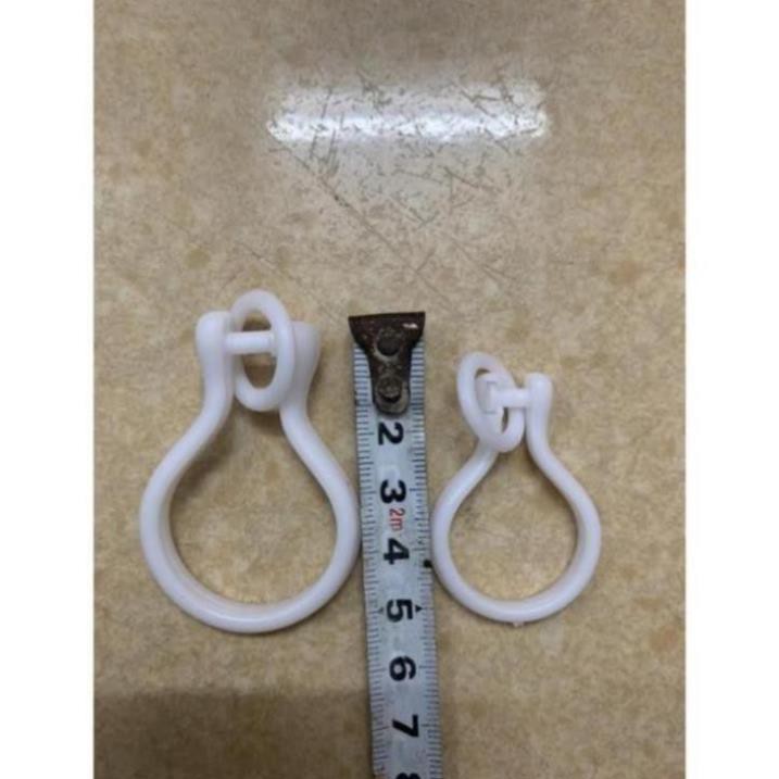 Vòng treo rèm ri đô, Móc Nhựa Treo Rèm 1000đ/cái