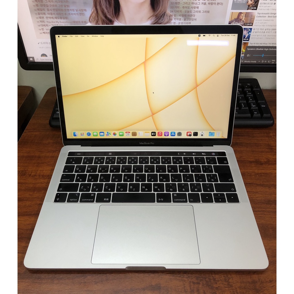Laptop Macbook Pro 2019 touch bar cấu hình thumbnail
