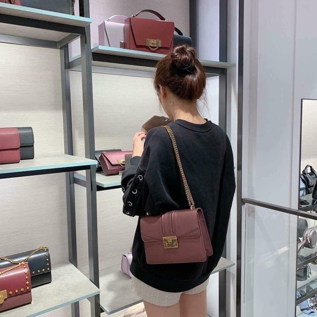 Túi quỳnh búp bê