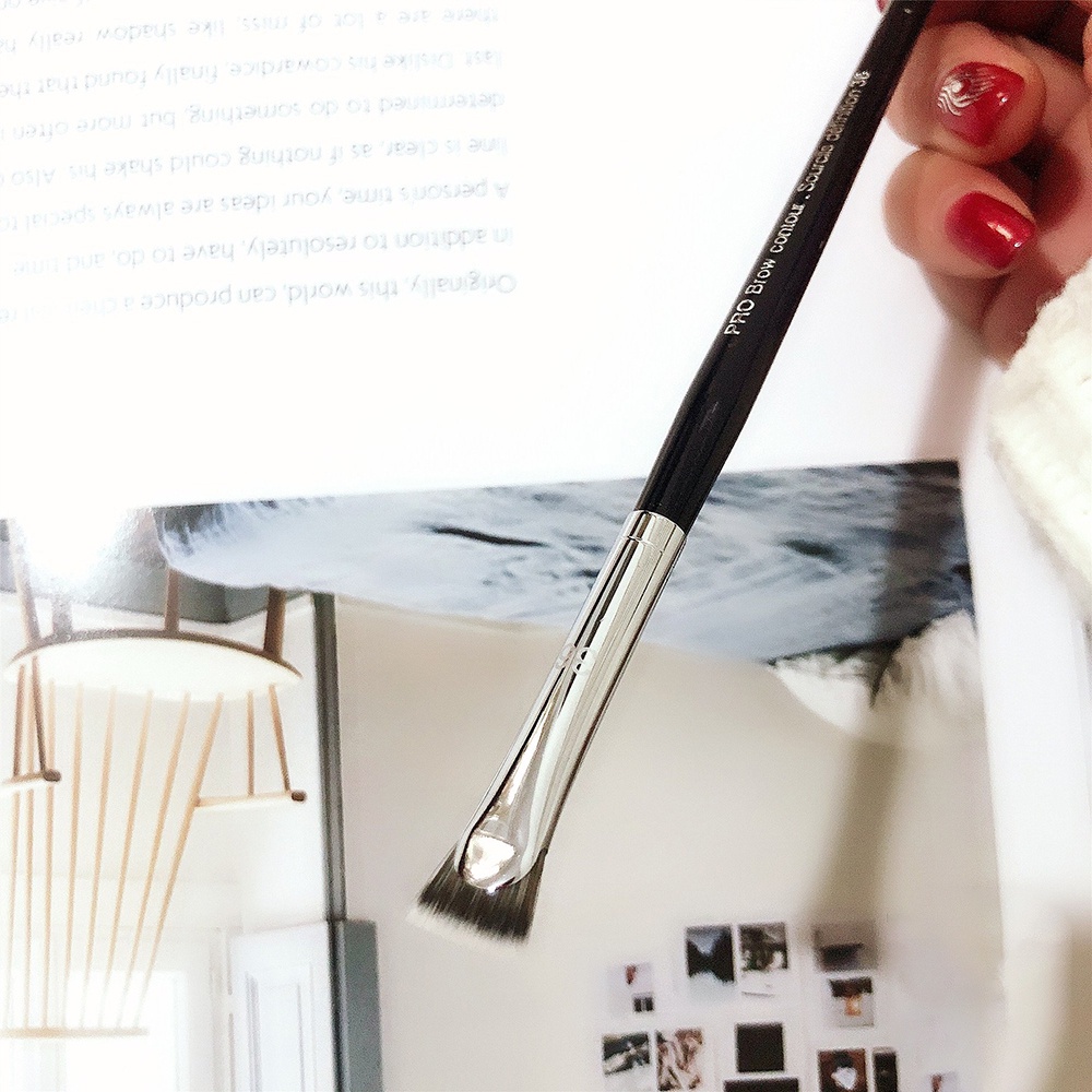 Cọ Trang Điểm Hình Cánh Quạt Đầu Phẳng Làm Sáng Da Đa Năng