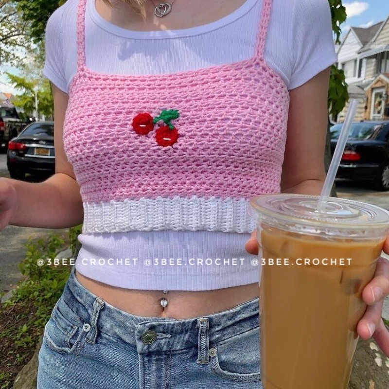 Áo dây len croptop hoạ tiết cherry top