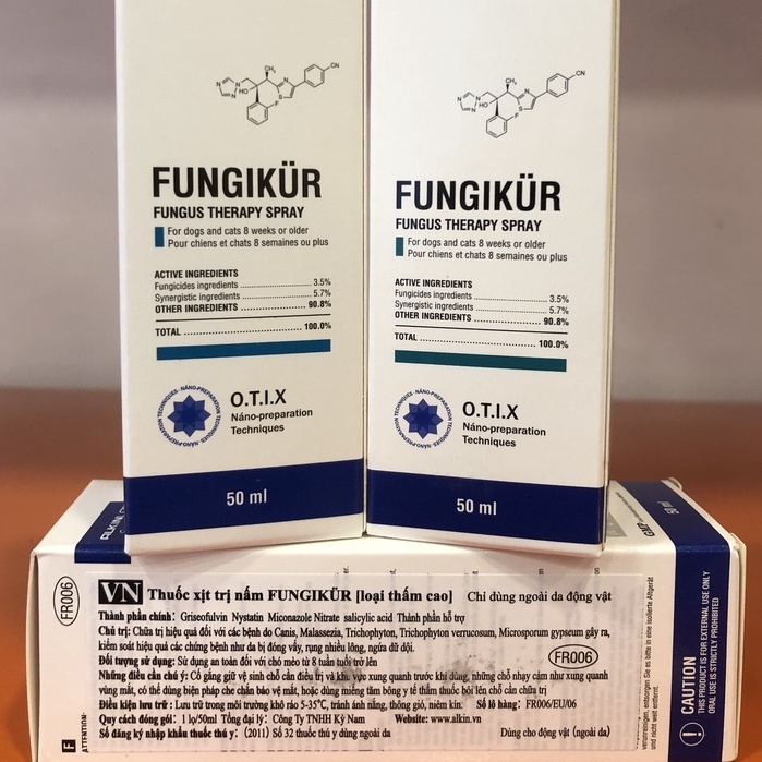 Xịt nấm ngứa cho chó mèo Fungikur hộp 50ml