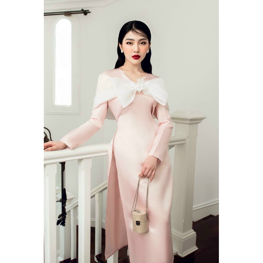 Áo dài cách tân nữ chất liệu lụa cao cấp dài tay có gắn nơ bản to trước ngực vô cùng duyên dáng - L24