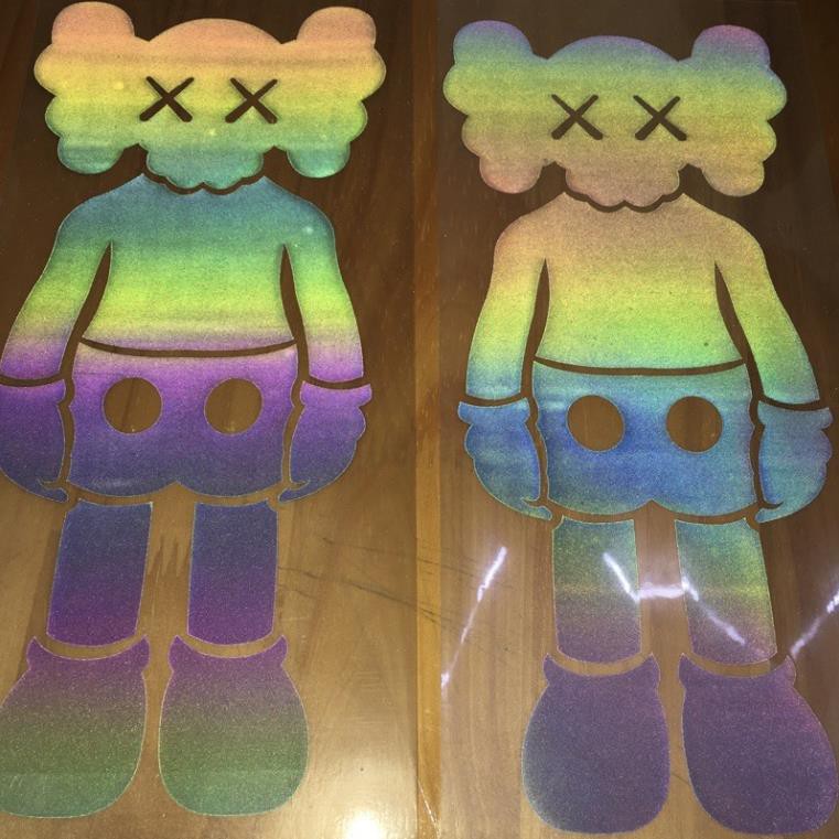 Kaws - Hình Kaws decal phản quang 7 màu là, ủi, ép nhiệt vào áo thành áo phản quang kaws