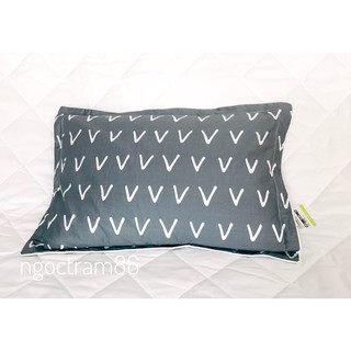 Gối EVERON kích thước 35cm x 50cm ( gối trẻ em vỏ kèm ruột màu chữ v )