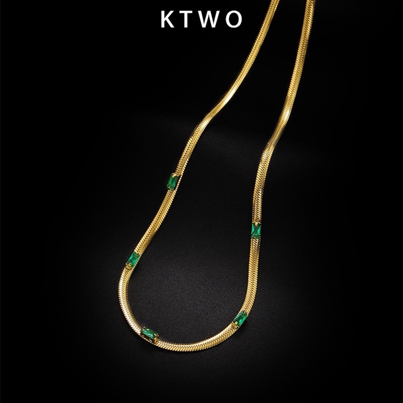 Dây Chuyền Thép Titan Đính Đá Zircon Ngọc Lục Bảo Phong Cách Âu Mỹ Sang Trọng