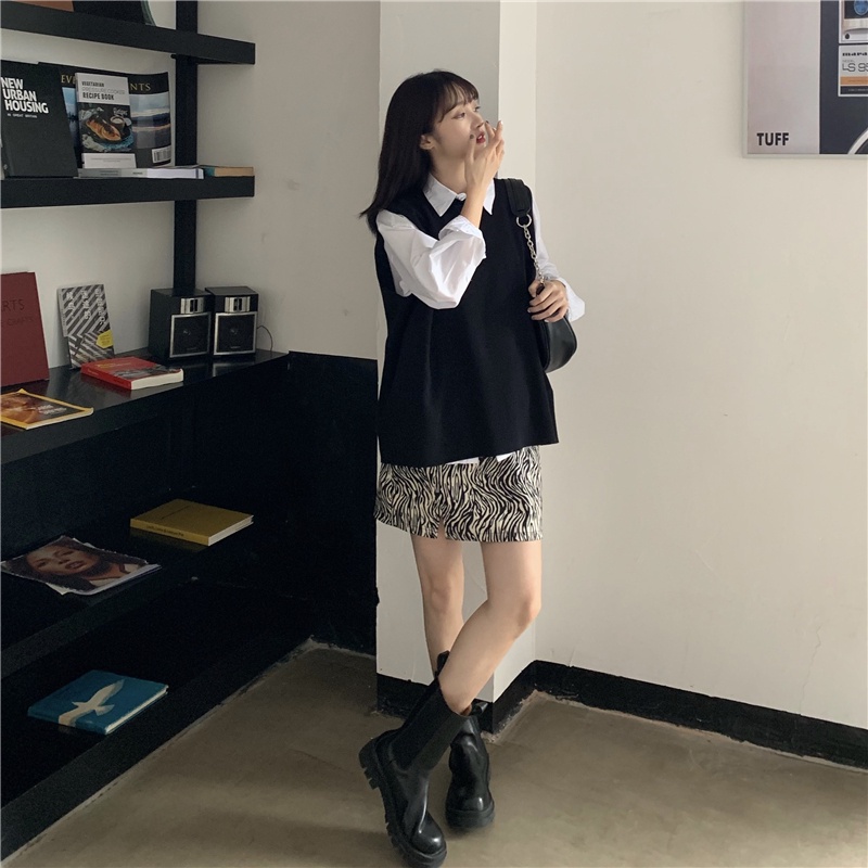 kumi,vn SET ĐEN áo len gile đen xẻ sau + áo sơ mi + chân váy hoa Hàn Quốc