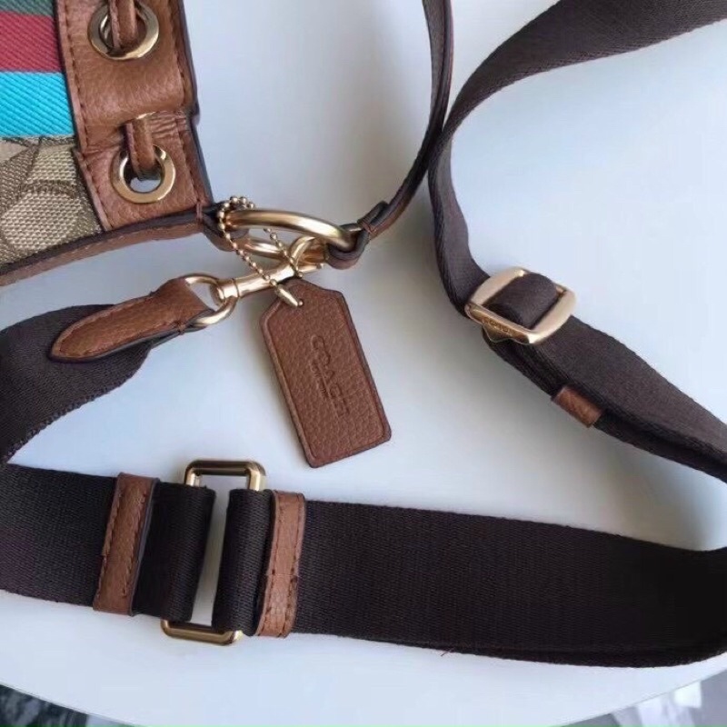 TÚI COACH DEMPSEY BUCKET C5639