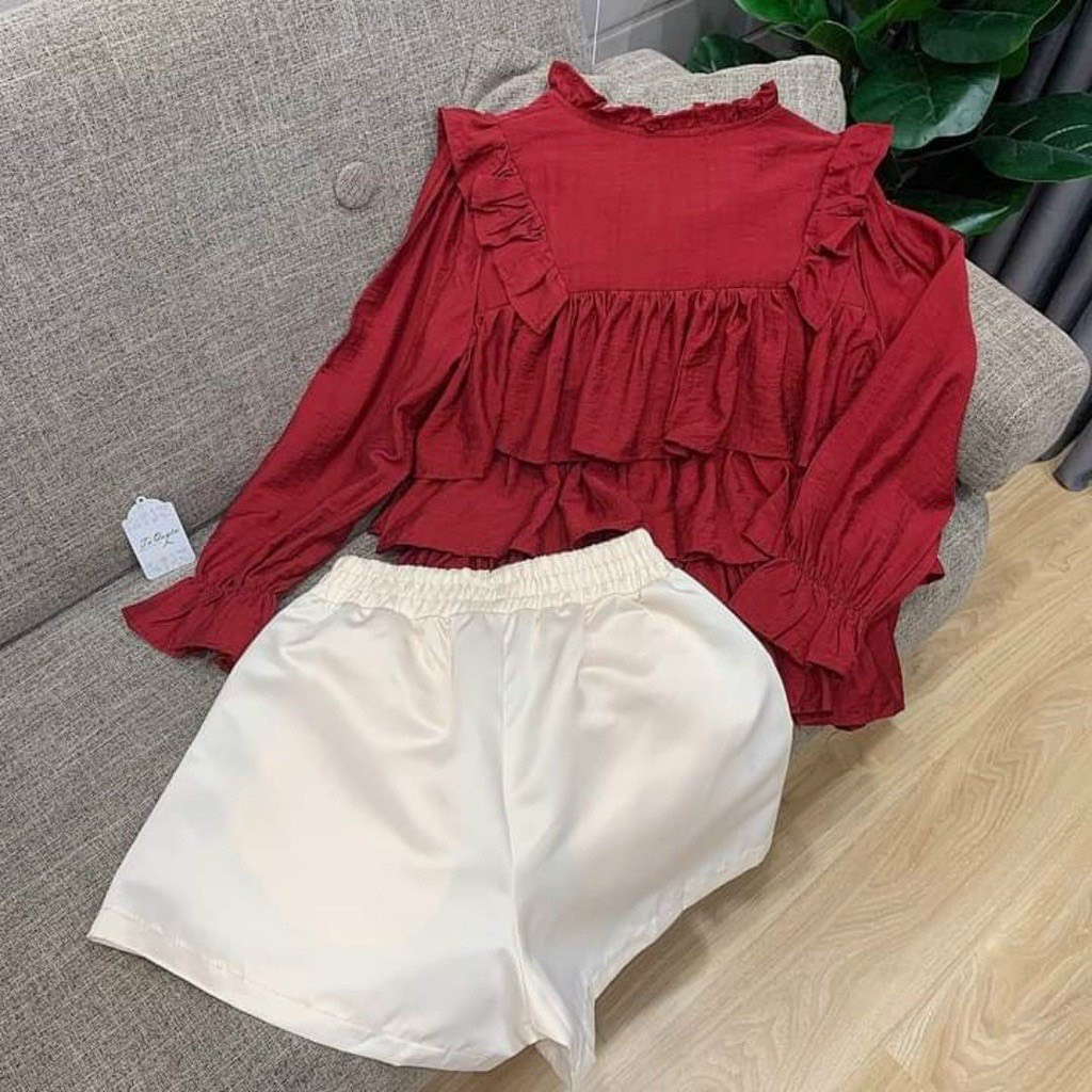 set áo bèo tầng xinh màu xanh đỏ kèm quần đùi k