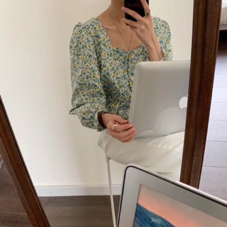 Áo cổ vuông hoa nhí