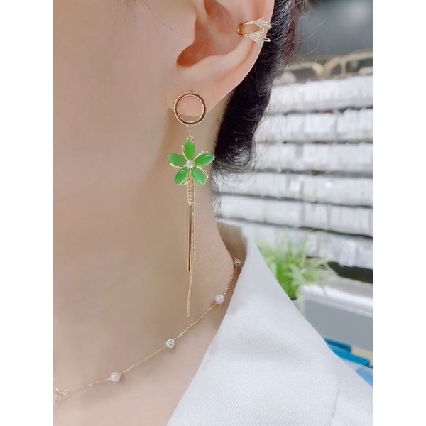 Bông Tai Đính Đá Thiết Kế Hoa Bất Đối Xứng Hai Bên Phong Cách Thời Trang Hàn Quốc