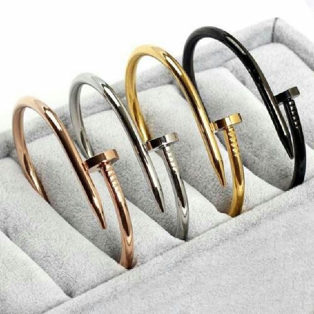 Vòng Đinh Vòng Đeo Tay Thời Trang HOT HIT 2020 GIA DỤNG GIA ĐÌNH 88