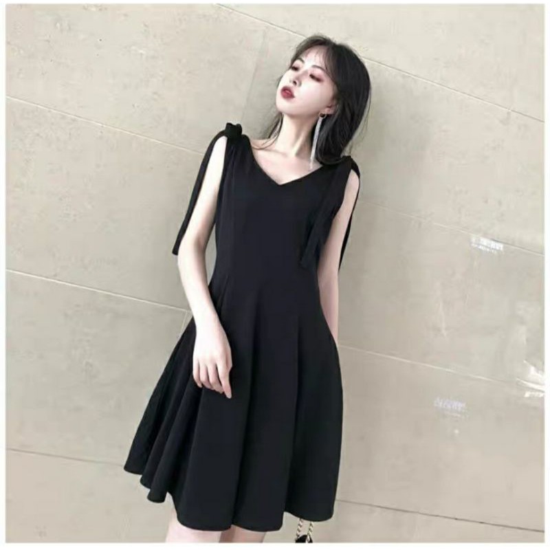 Đầm nơ không tay màu đen thanh lịch duyên dáng