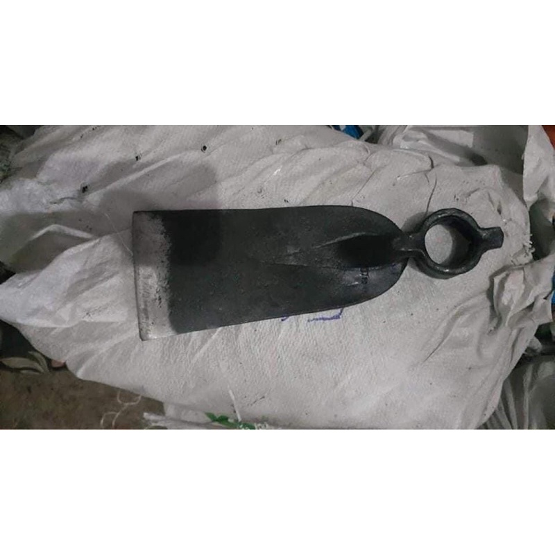 Cuốc hàng loại 1 chuẩn xin - nhíp xe nặng 1kg3