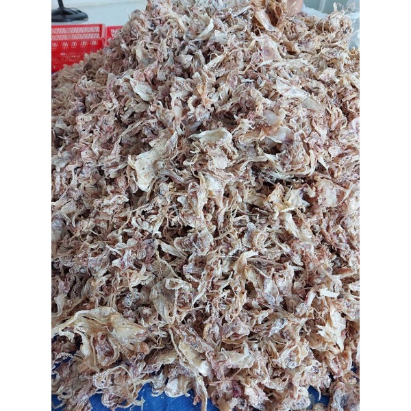 Sỉ _lẻ râu mực , đầu mực khô (mua 500gr tặng 3 con cá chỉ vàng ) hàng đẹp trắng ngon ngọt