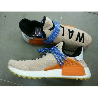 Giày adidas human race