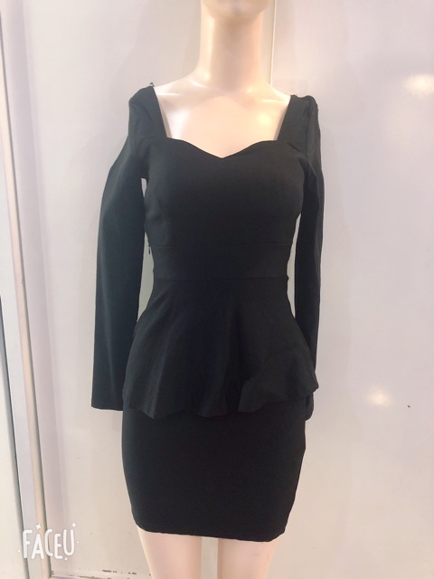 Đầm body tay dài màu đen