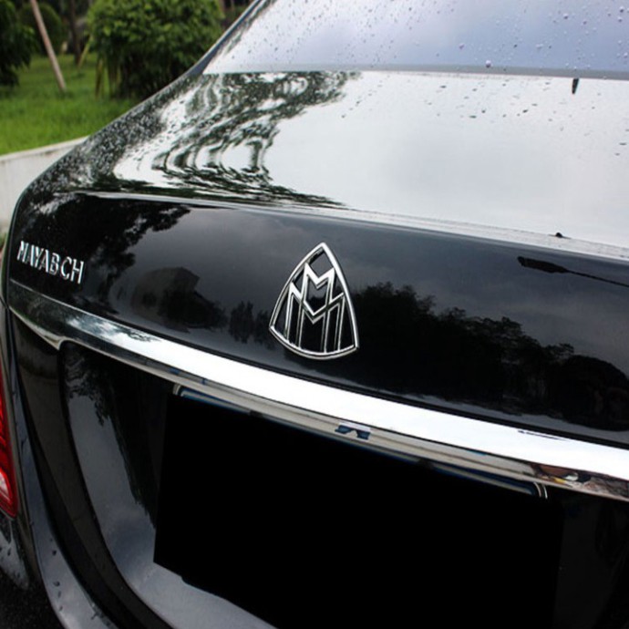 Sản Phẩm Logo biểu tượng Maybach Inox cao cấp dán sau xe G80706 .