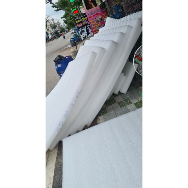 Tấm mút xốp trắng kích thước 60cm * 50cm