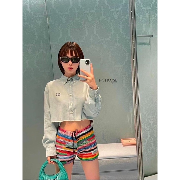 áo sơ mi jeans croptop tay dài thêu túi form rộng đẹp ạ hình thật ( kèm video)