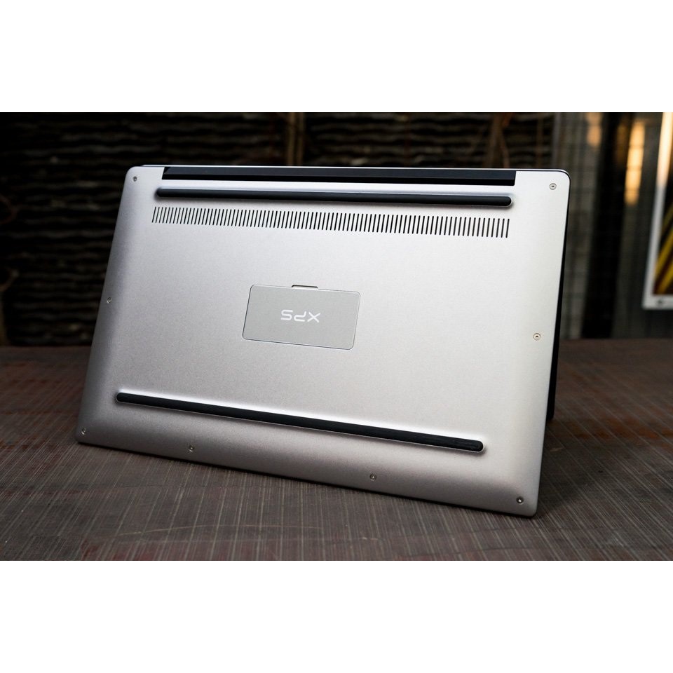 Laptop xách tay Dell XPS 13-9350