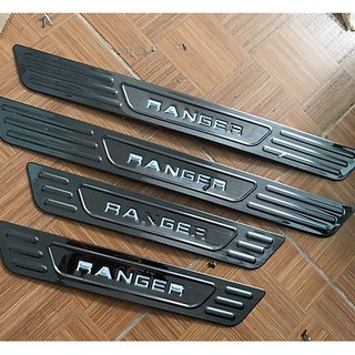 Ốp Bậc Cửa xe Ford Ranger 2016-2023, Nẹp bước chân ô tô Chất liệu Titan cao cấp, có sẵn keo 3M để dán