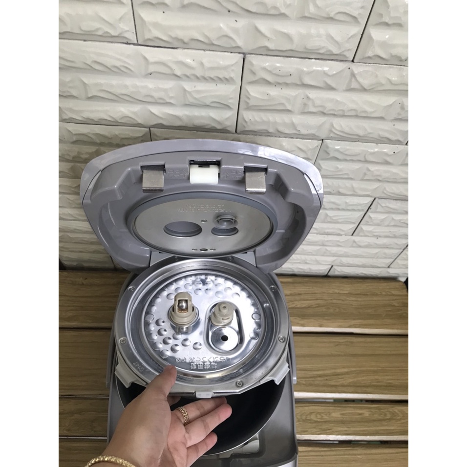 NỒI CƠM ĐIỆN CAO TẦN NỘI ĐỊA NHẬT ZOJIRUSHI 1L ÁP SUẤT