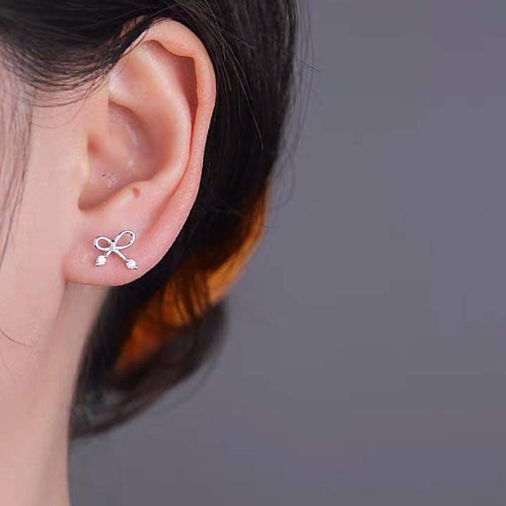Bông tai bạc Bông nụ chiếc nơ nhỏ chấm đá xinh xinh Van Jewelry V10769