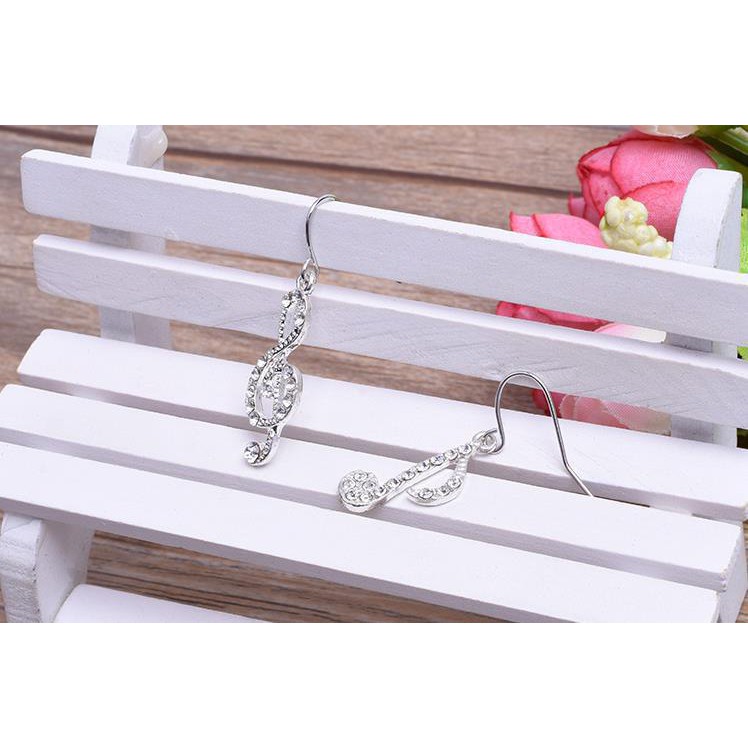 Bông tai hình nốt nhạc đính đá lấp lánh MS61