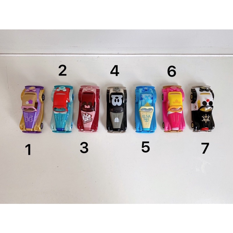 Xe mô hình tomica cổ điển disney nhiều mẫu - Mở được nắp xe - Có hộp