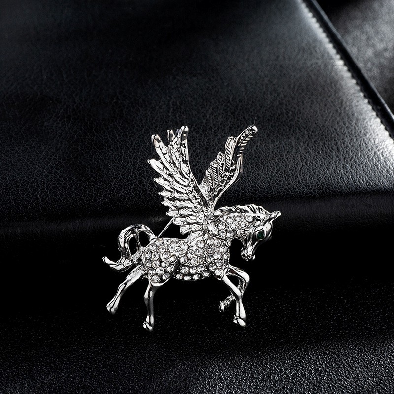 Ghim cài áo Vest nam Lapel Pin thời trang hình Con Kỳ Lân Unicorn đính hạt đá GH-272 {Phụ kiện Vest Nam - AdamZone}