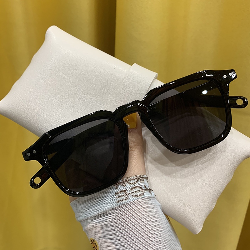 Kính Mát Gọng Vuông Chống Tia UV Thời Trang