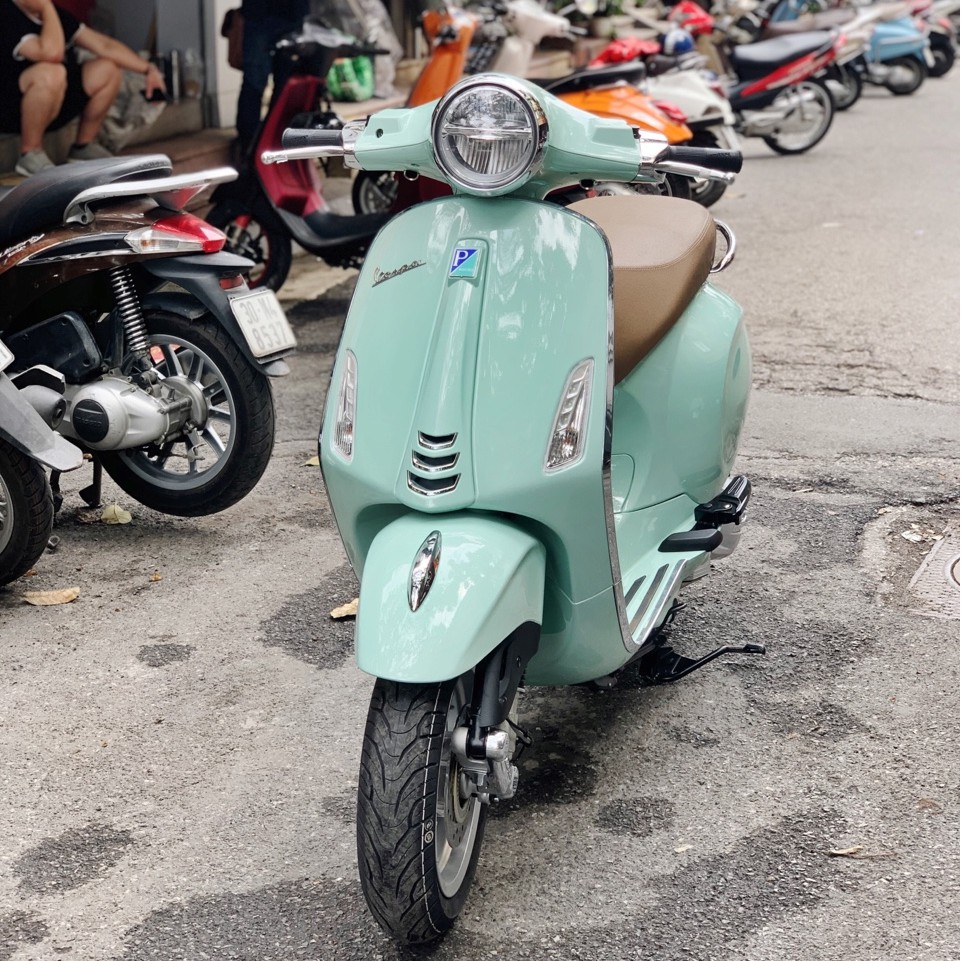 BỘ ỐP ĐẦU XE VESPA PRIMAVERA NGUYÊN BẢN KHÔNG MÀU